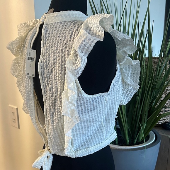 Maeve Textured Cream Ruffle Blouse - Picture 13 of 13